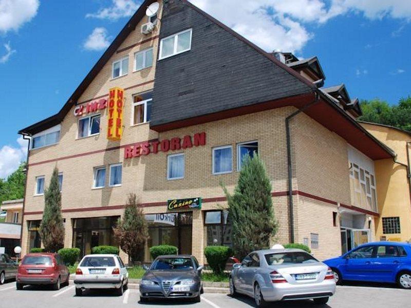 Hotel Imzit Dobrinja Сараєво Екстер'єр фото